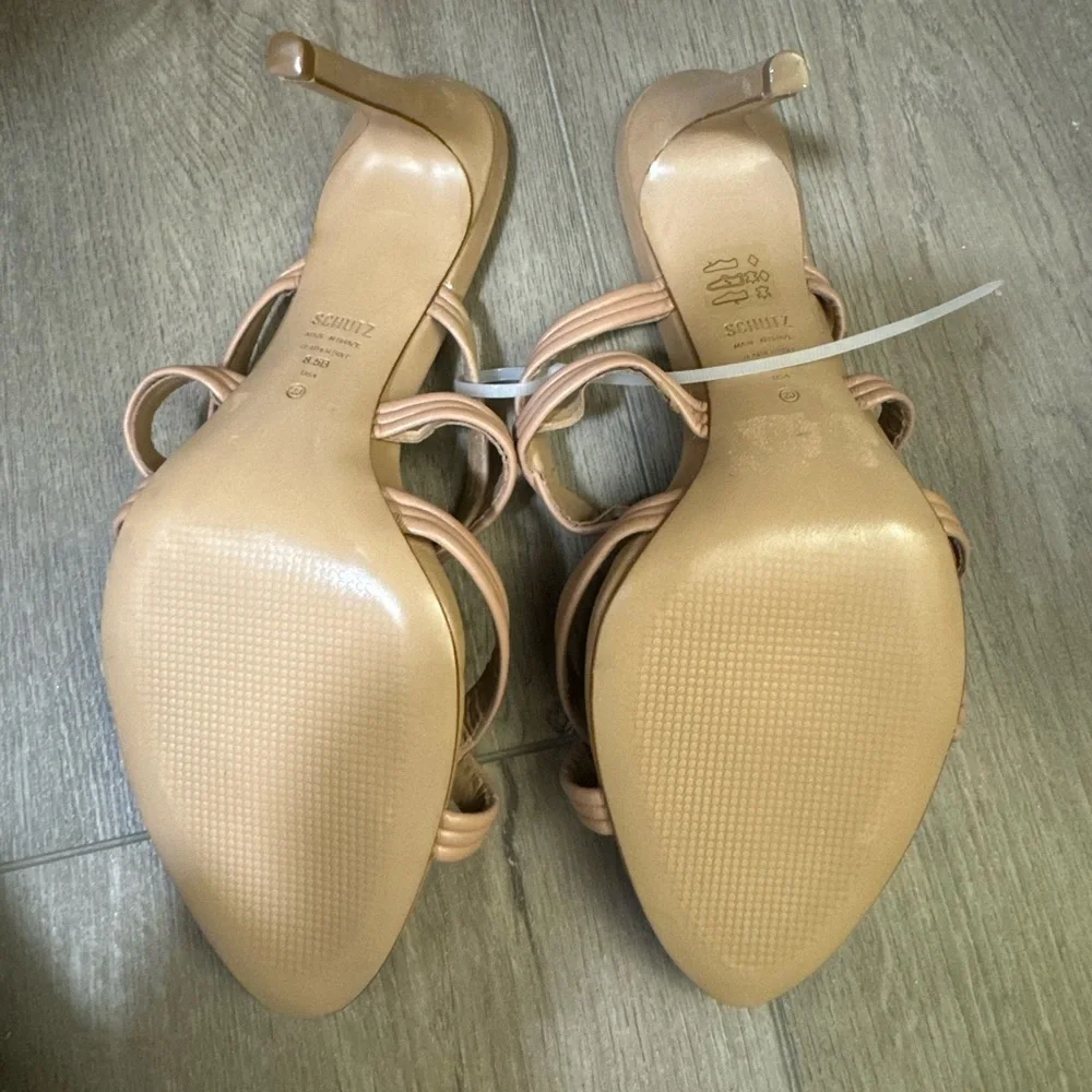 Schutz True Beige Brynn Casual Leather Sandal - Size 8.5